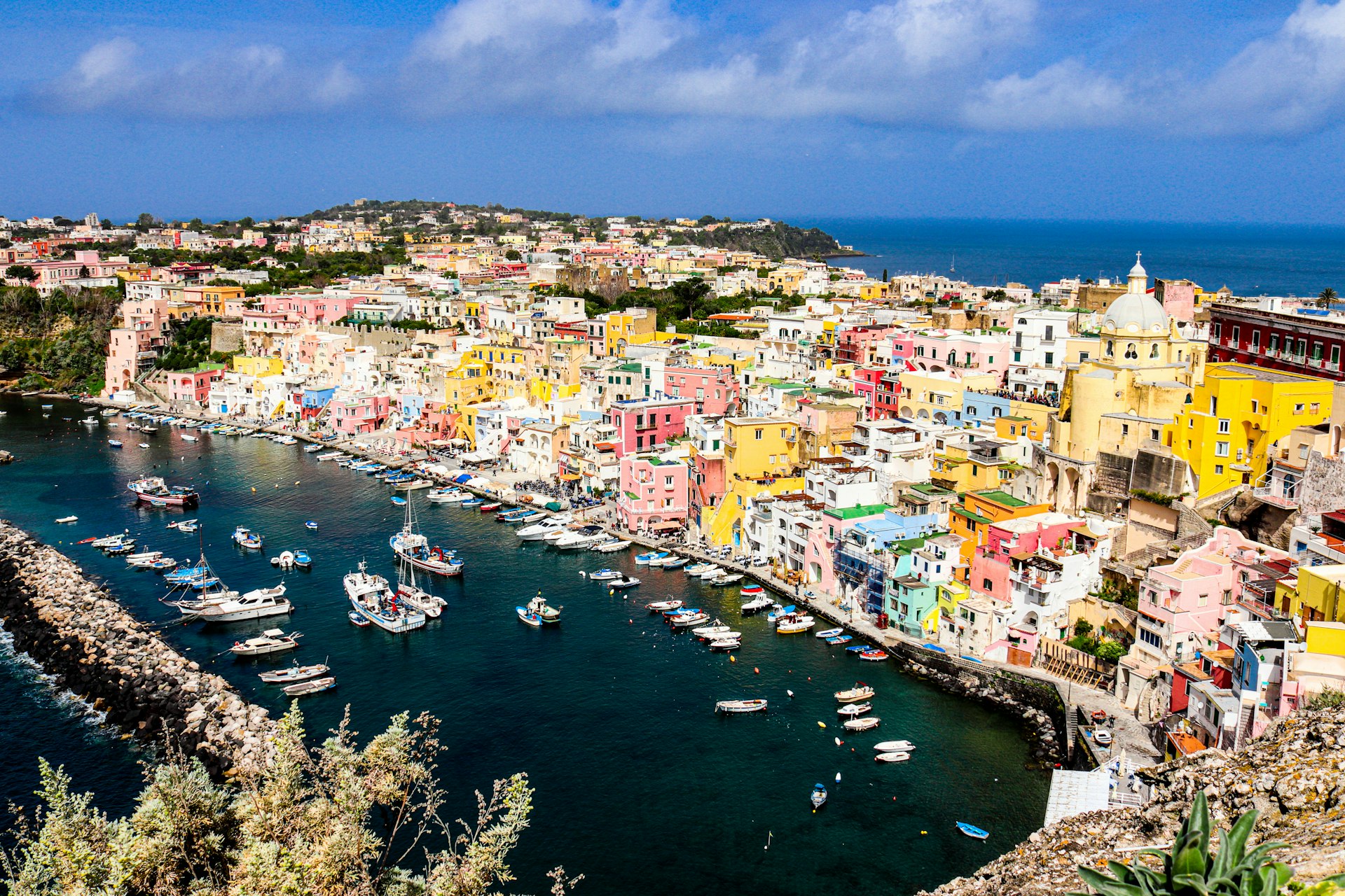 a city with many boats in it