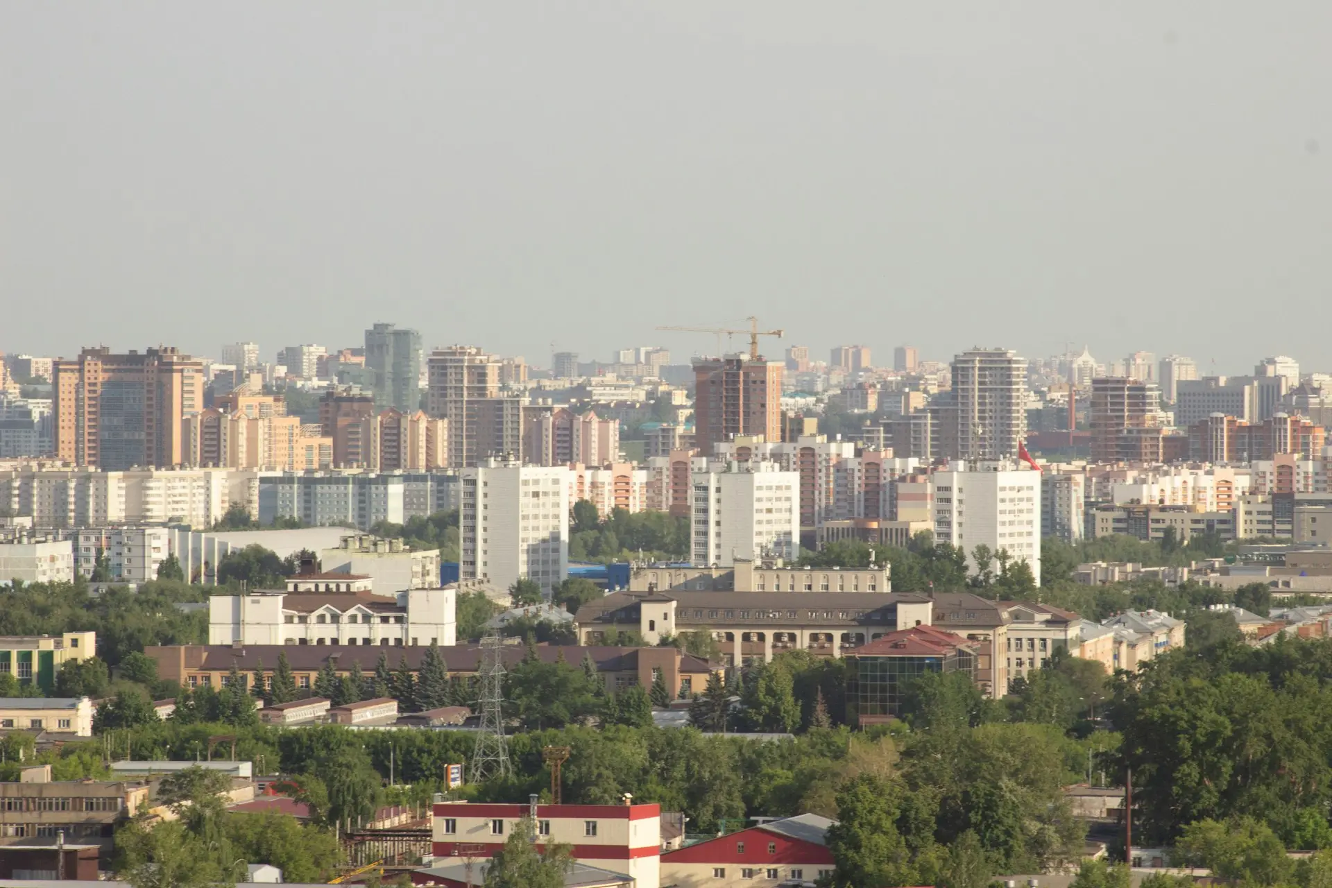 a city with many buildings