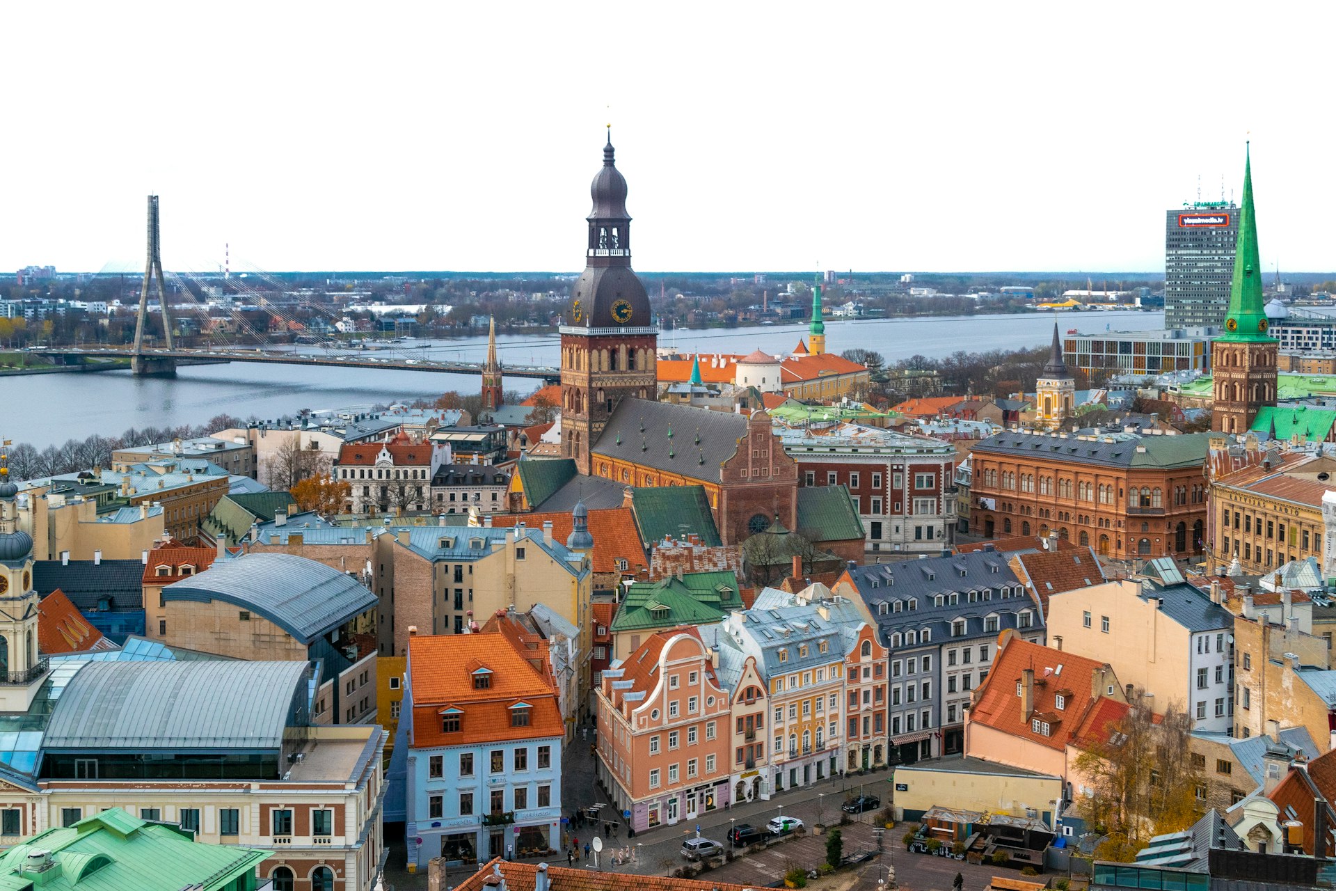 a city with many buildings
