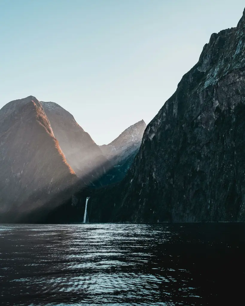 unsplash_HQK_tKMpvjg_Auckland.webp.jpg.jpg.jpg.jpg