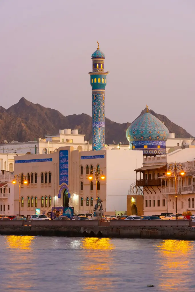 unsplash_dZd4XWMiM9g_Oman.webp