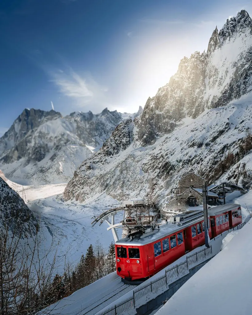 unsplash_Q0CARQx1WQk_Europe.webp.jpg.jpg