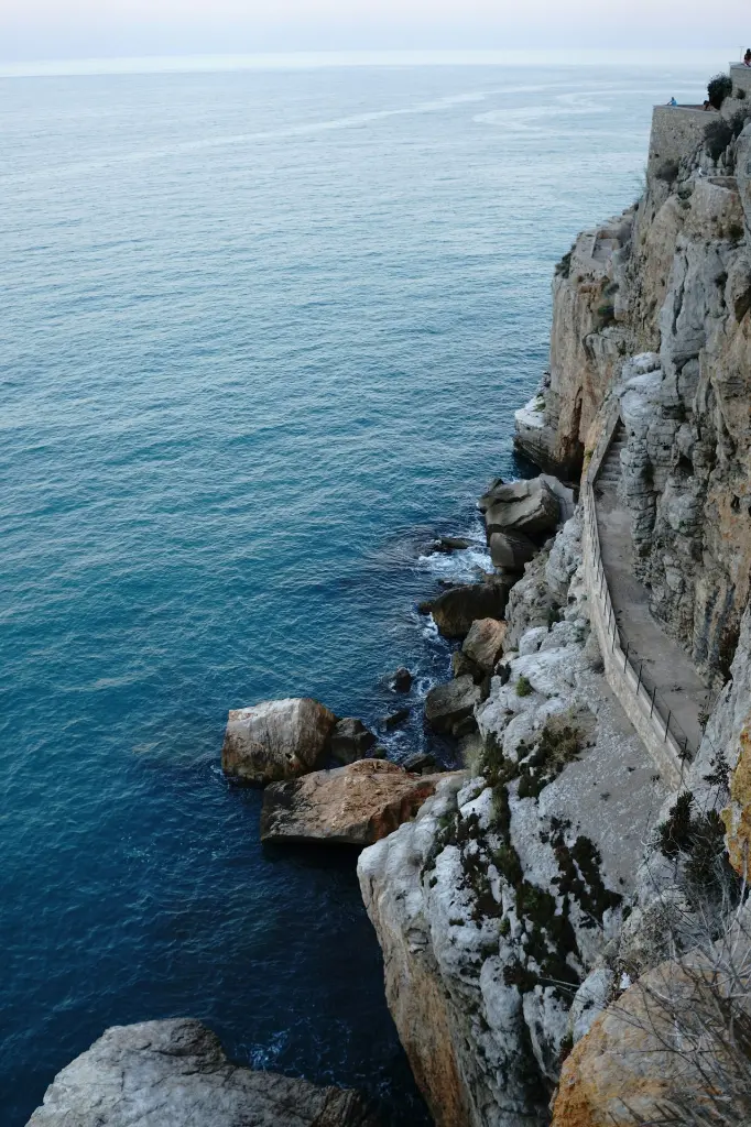 unsplash_7dado7-6L9M_Peniscola.webp