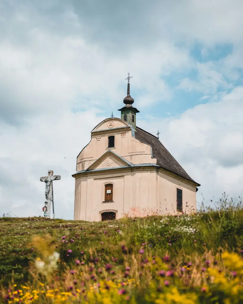 unsplash_qmfyrPN94p0_SLOVAKIA.webp.jpg.jpg.jpg.jpg