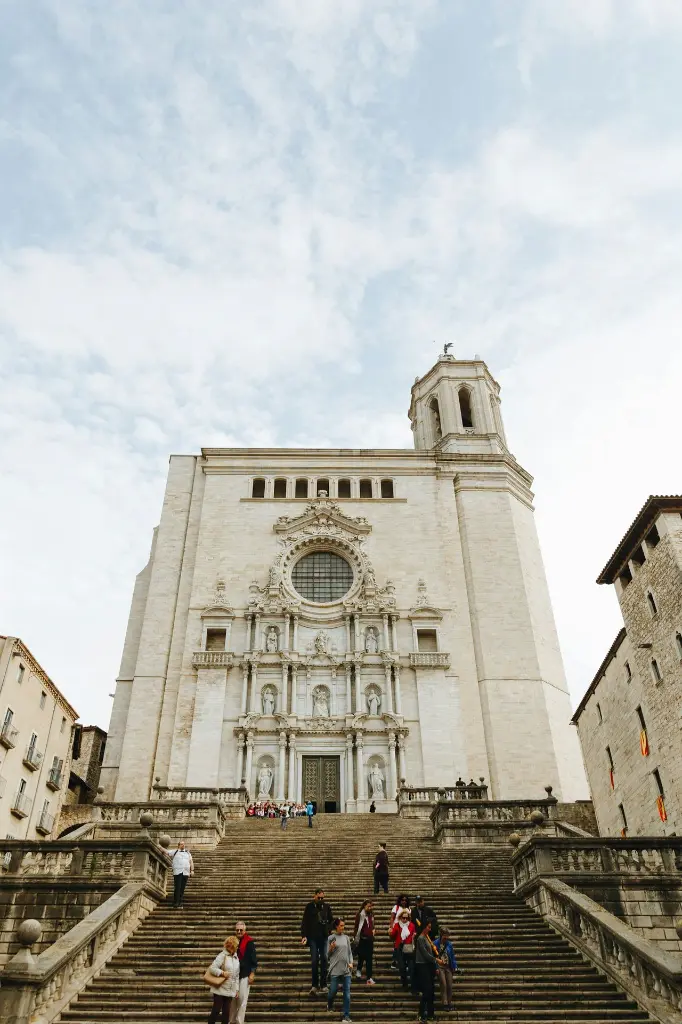 unsplash_abEoH73Bzd0_LISBON.webp.jpg.jpg.jpg.jpg