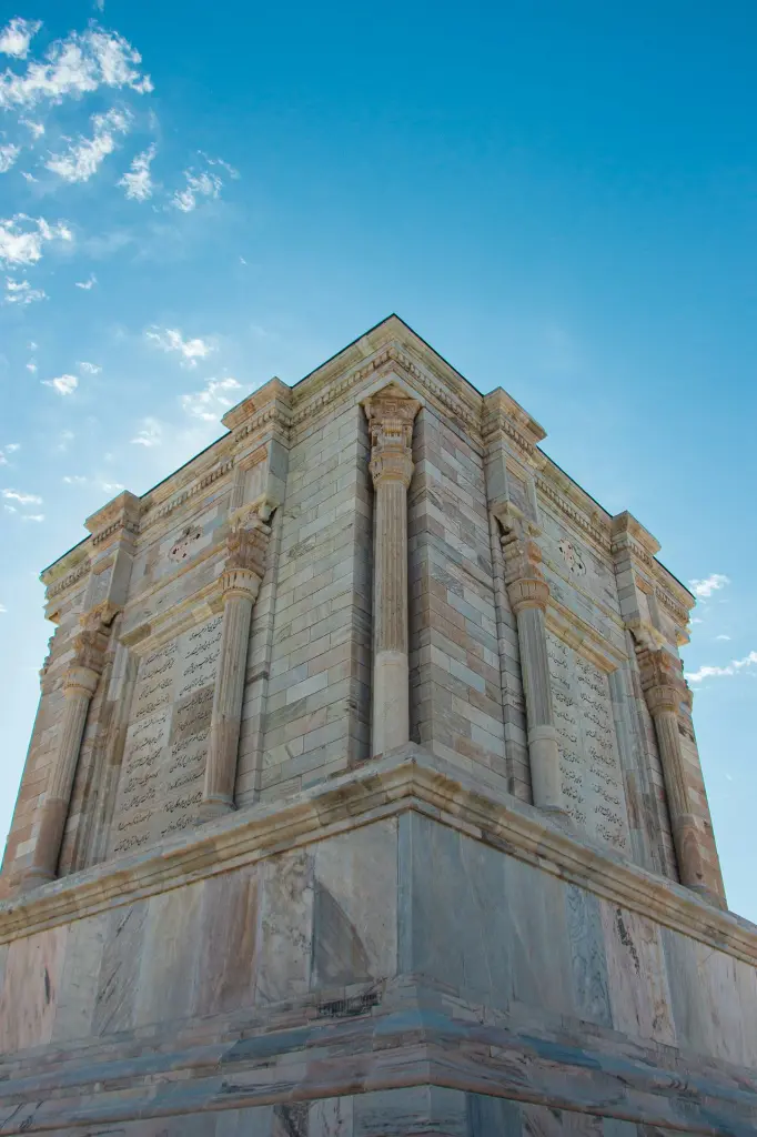 unsplash_D9fTezDSY5k_iran.webp.jpg.jpg.jpg.jpg.jpg.jpg.jpg.jpg.jpg.jpg.jpg