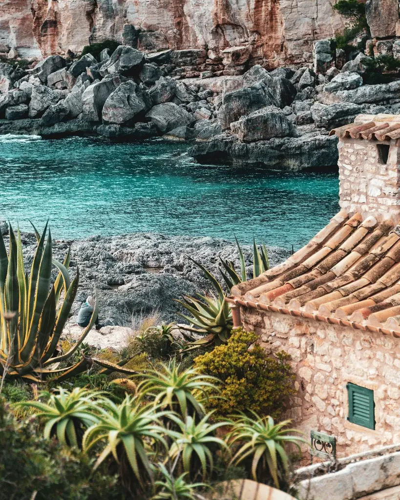 unsplash_6cFwskwFKyw_Spain.webp