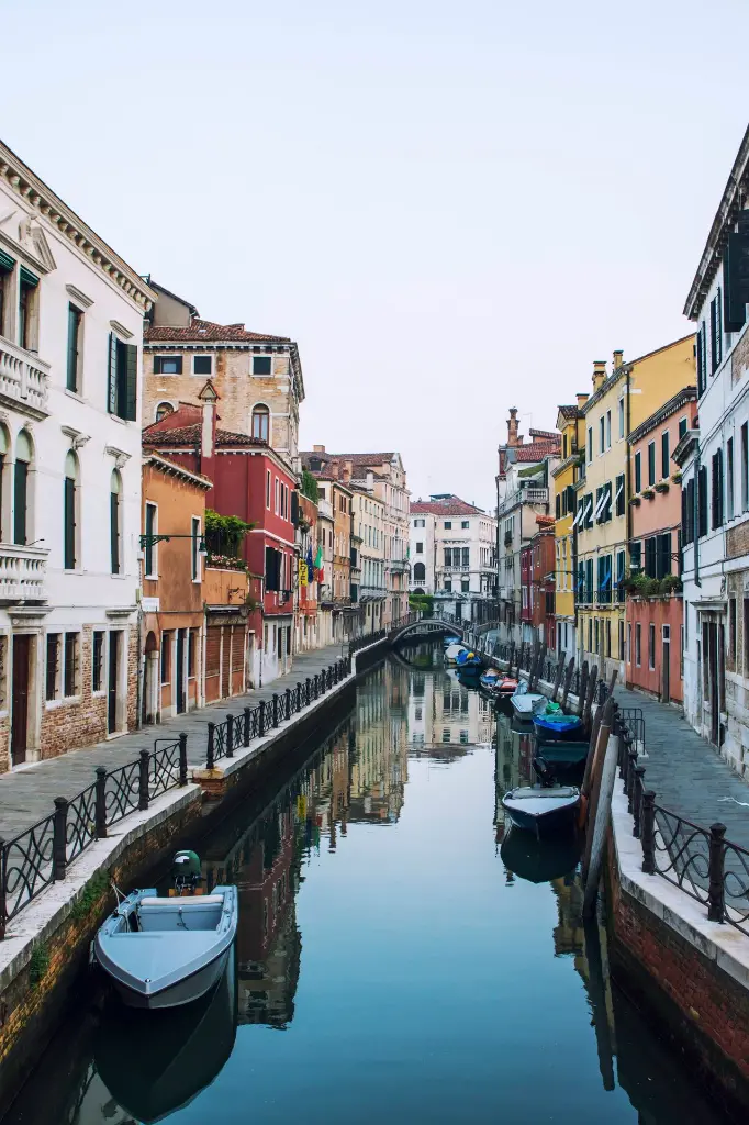 unsplash_KTsg_xKnB3E_Italy.webp.jpg.jpg.jpg.jpg.jpg.jpg