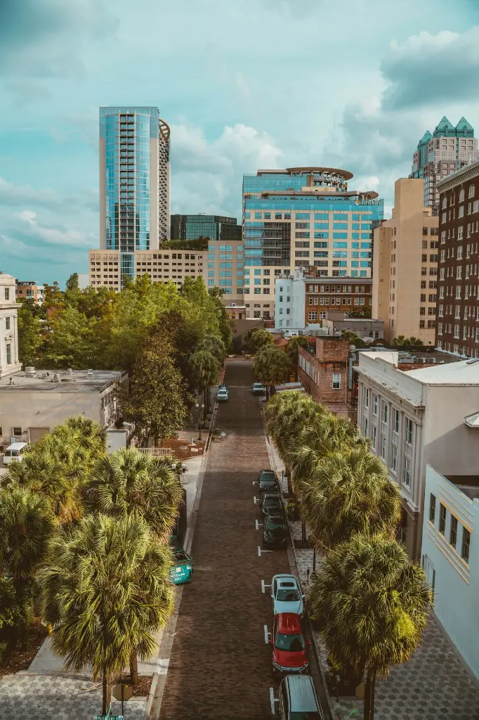 unsplash_3SUZEca_P7Q_Orlando.webp