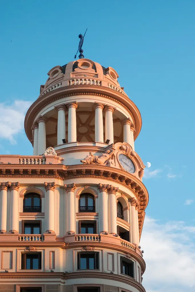 unsplash_Mt2aAulbF-s_MADRID.webp
