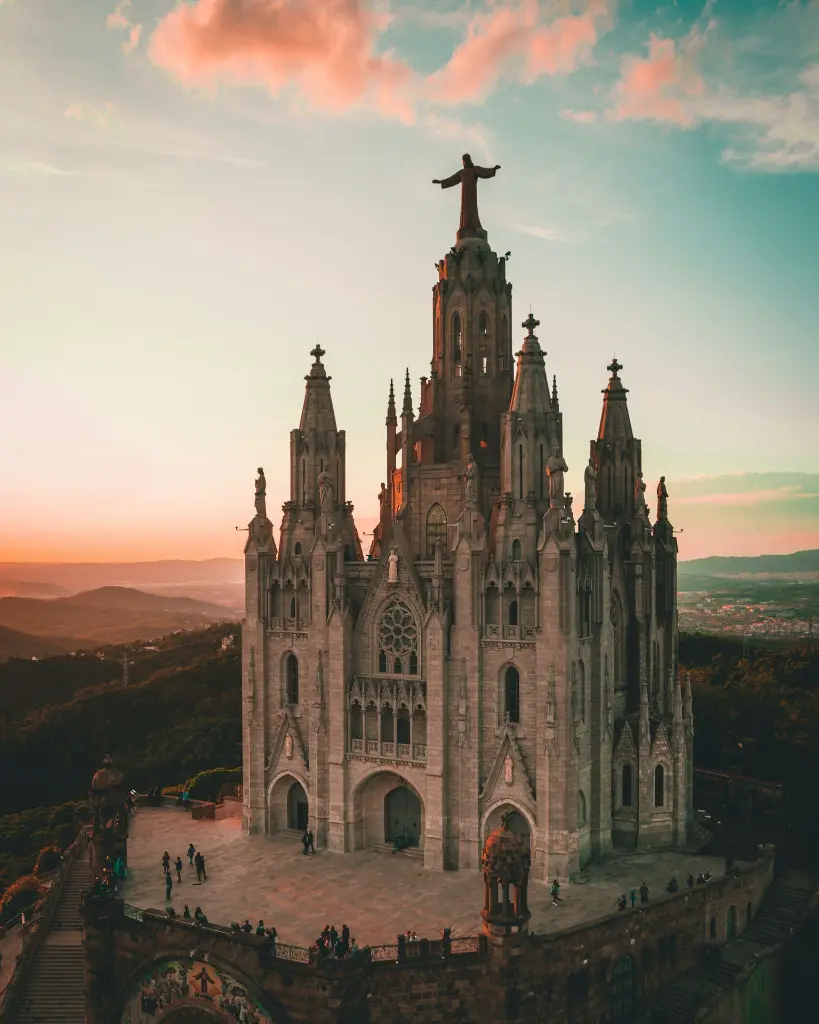 unsplash_d0xjEv-WJQk_Anthropology Museum.webp.jpg
