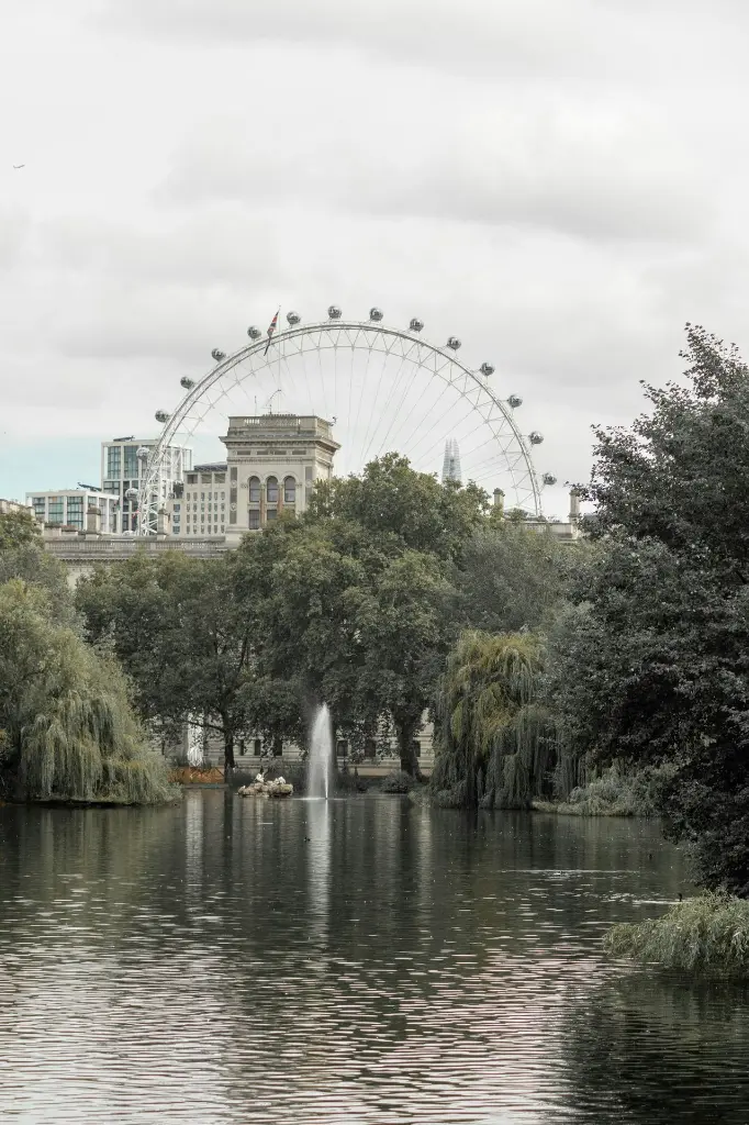 unsplash_rnVKnWJqVzg_United Kingdom.webp.jpg.jpg.jpg.jpg