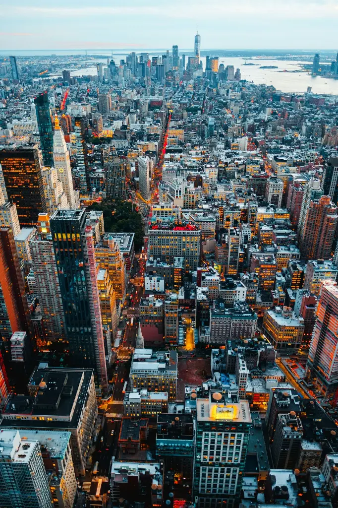 unsplash_LLGRiTroses_USA.webp