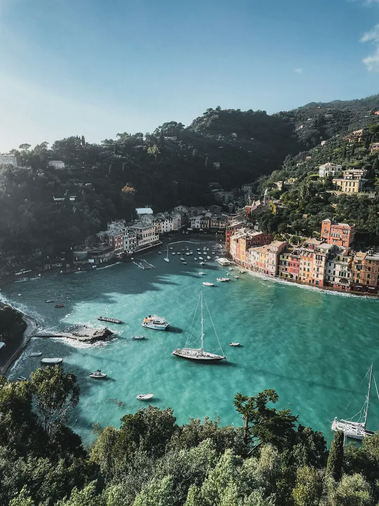 unsplash_AxDXQCpHI4w_ROME.webp.jpg.jpg.jpg.jpg.jpg