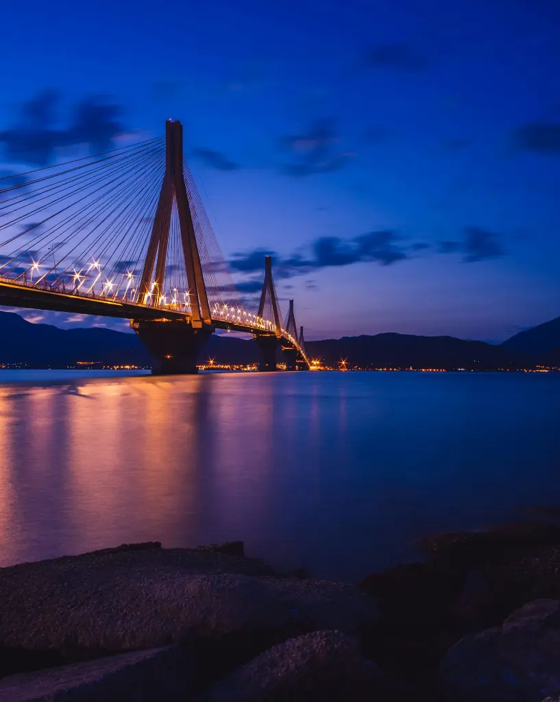 unsplash_K-xwAodKXsA_KALAMBAKA.webp.jpg.jpg.jpg
