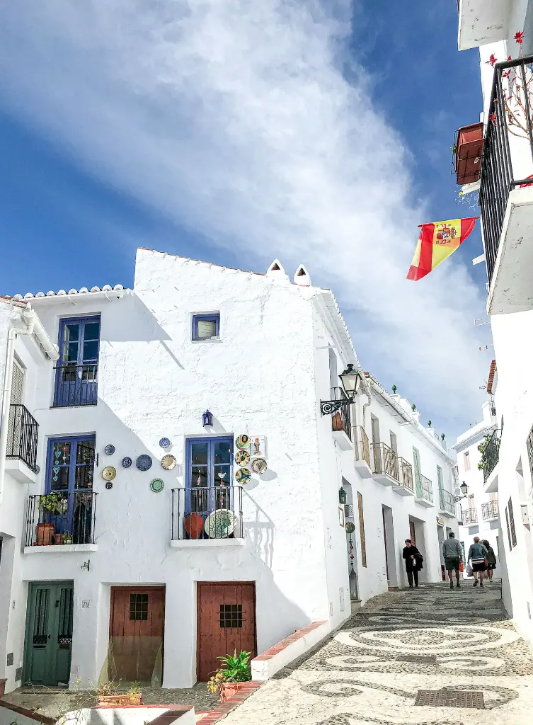 unsplash_dL8iW3rm9cI_MADRID.webp.jpg.jpg.jpg.jpg