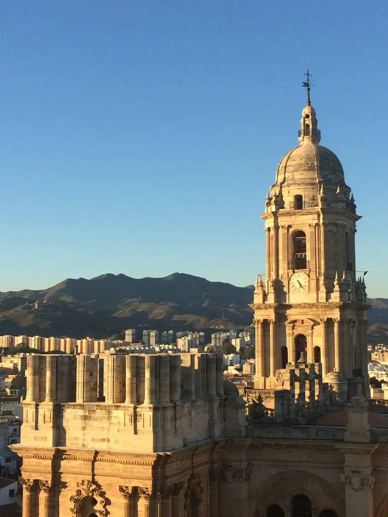 unsplash_b9BtMtcjN84_MADRID.webp.jpg.jpg.jpg.jpg.jpg