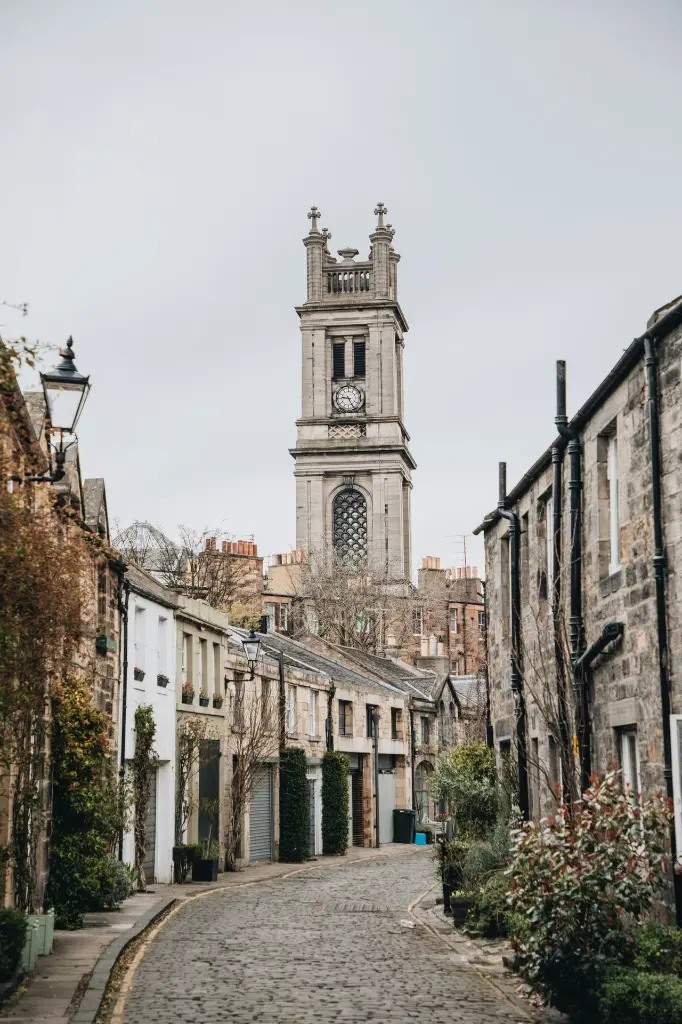 unsplash_oqIyvCpj4po_EDINBURGH.webp