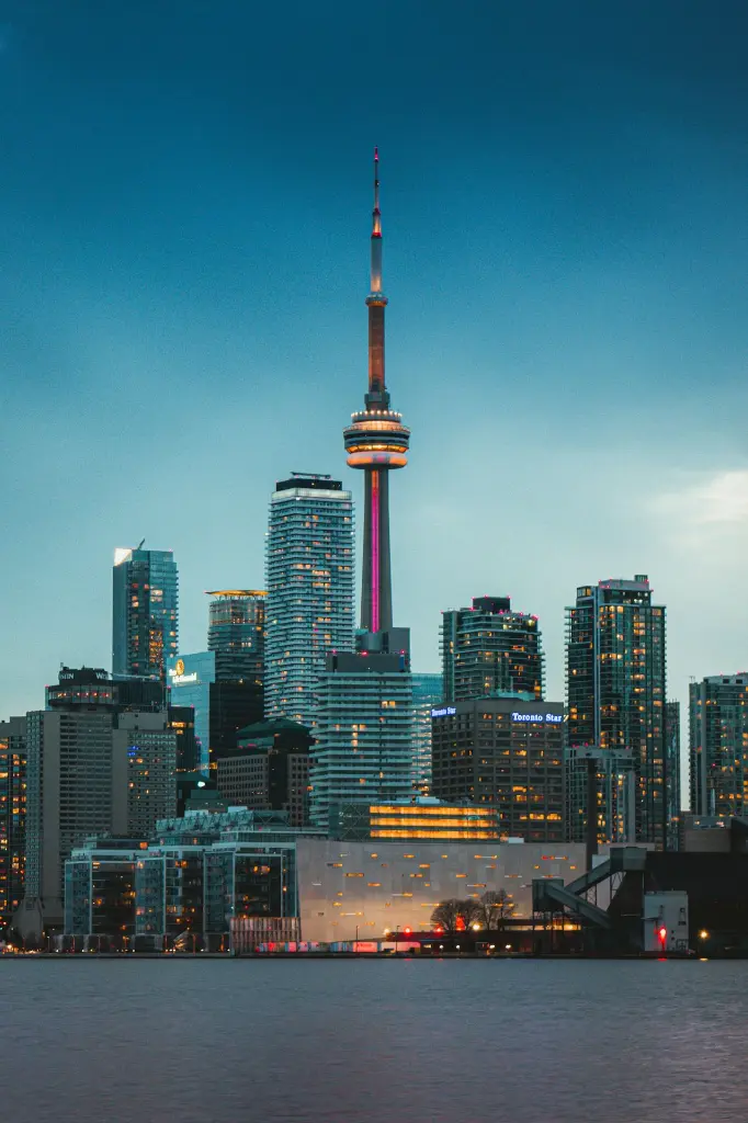 unsplash_M62J7DBZ-hY_canada.webp