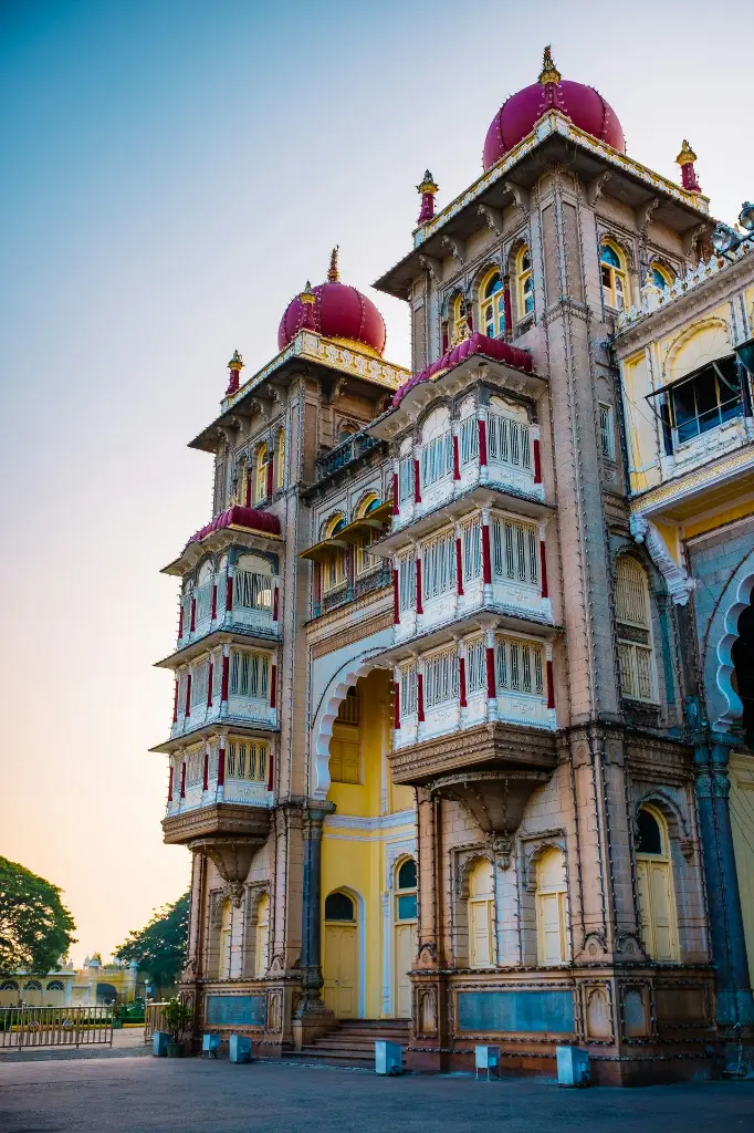 unsplash_YH1sPWaQAhg_shimla.webp.jpg