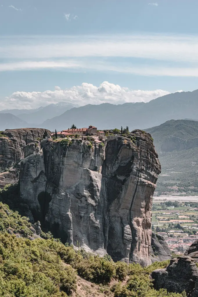 unsplash_qU1pwIU2lic_ATHENS.webp.jpg