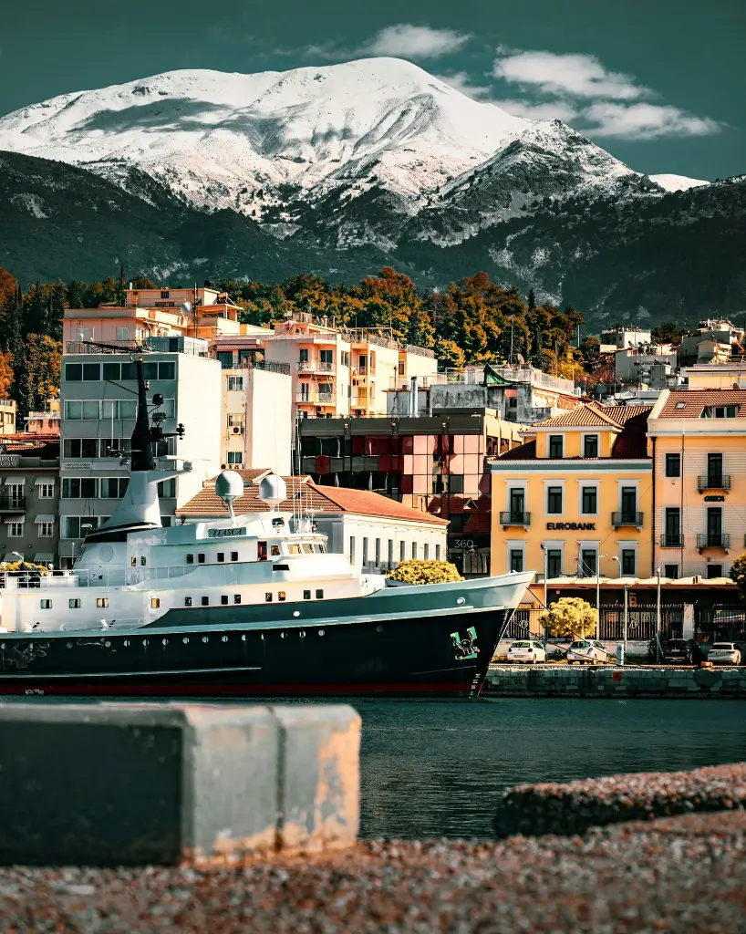 unsplash_x4bf-5YwiXk_ATHENS.webp.jpg.jpg