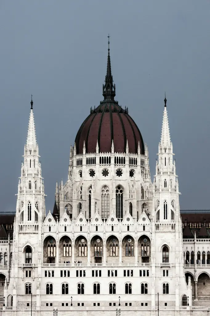 unsplash_JwX3pb_YJdQ_BERLIN.webp.jpg.jpg.jpg.jpg.jpg.jpg.jpg