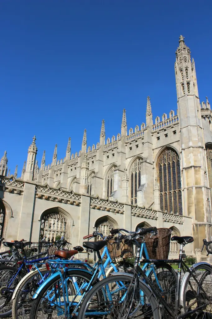 unsplash_4Q-5sf1grrg_CANTERBURY.webp.jpg