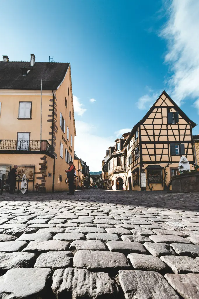 unsplash_46zbEWOB5oA_Beaune.webp.jpg.jpg.jpg