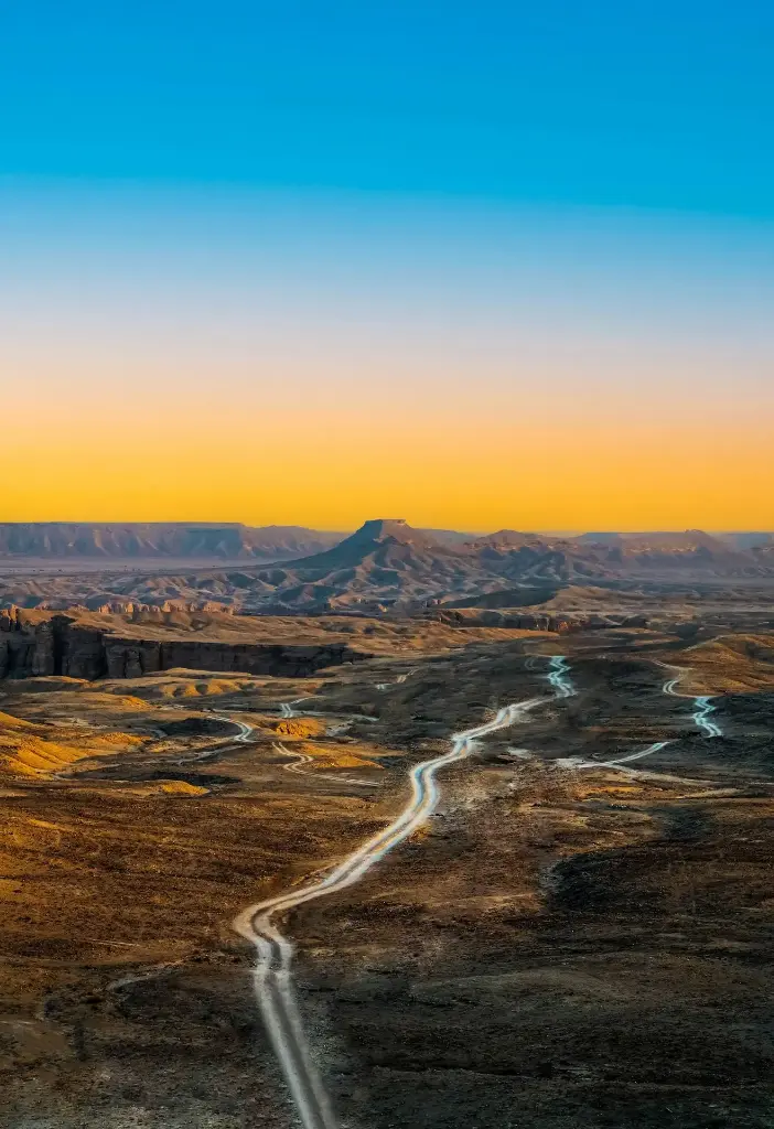 unsplash_NAtsaHQwFaM_Saudi.webp