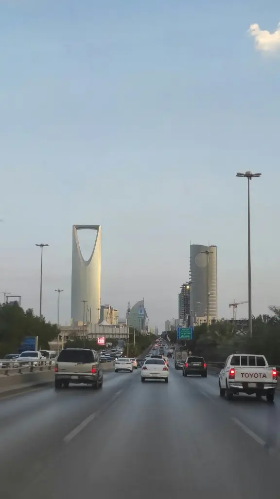 unsplash_LaTkDwOBDZ4_Saudi.webp.jpg