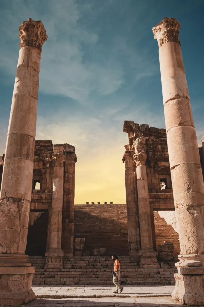 unsplash_hP9QlSnyX1A_Jordan.webp