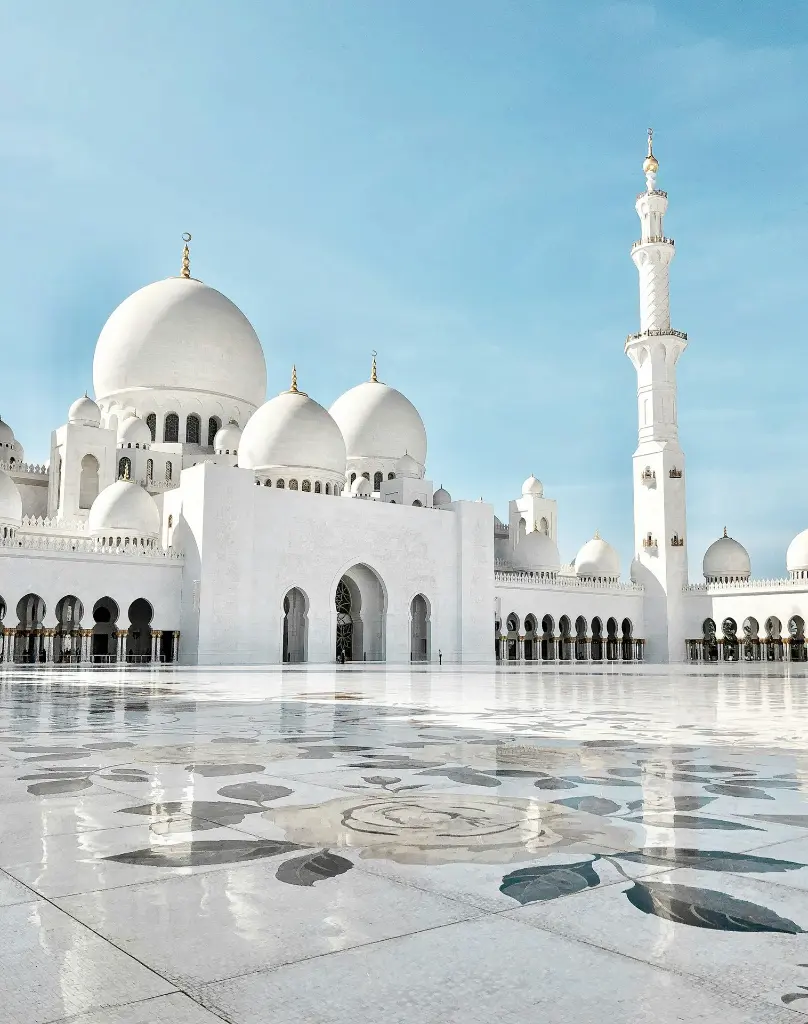 unsplash_r-cy77rA0J0_Dubai.webp.jpg.jpg.jpg