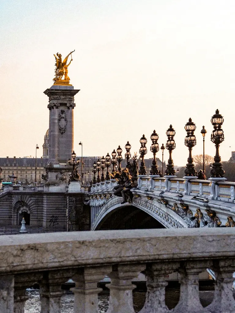 unsplash_lMRGMzsjLJY_PARIS.webp.jpg
