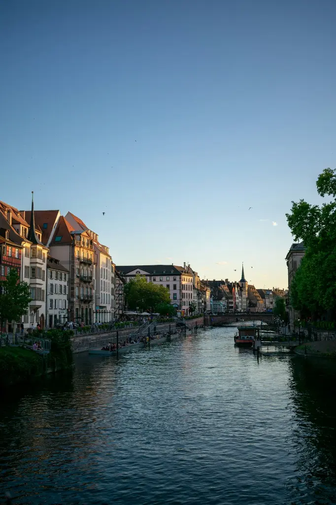 unsplash_R2Aimp3Y7J4_France.webp.jpg.jpg.jpg.jpg.jpg.jpg.jpg.jpg.jpg.jpg.jpg