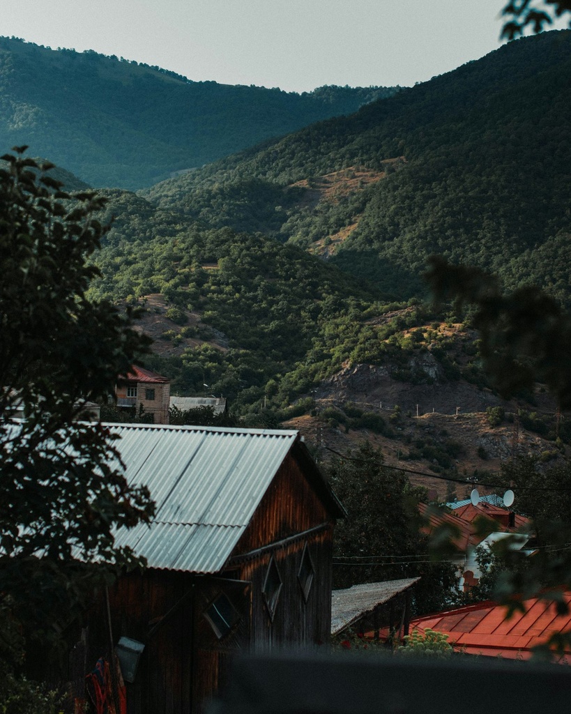 image_1920