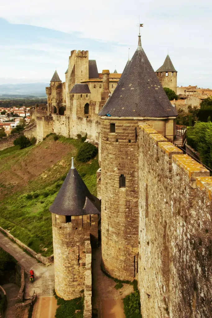 unsplash_pKgANapBcIo_BLOIS.webp.jpg.jpg.jpg.jpg.jpg.jpg.jpg