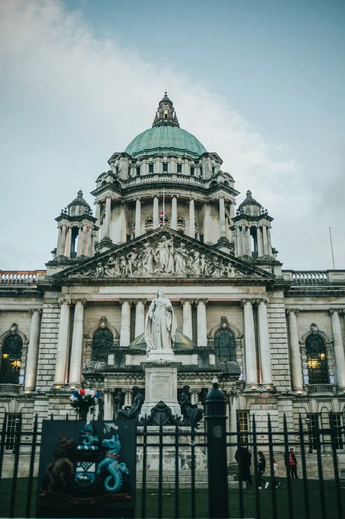 unsplash_rkCpGPe9cr8_PARIS.webp.jpg.jpg.jpg.jpg.jpg.jpg.jpg.jpg