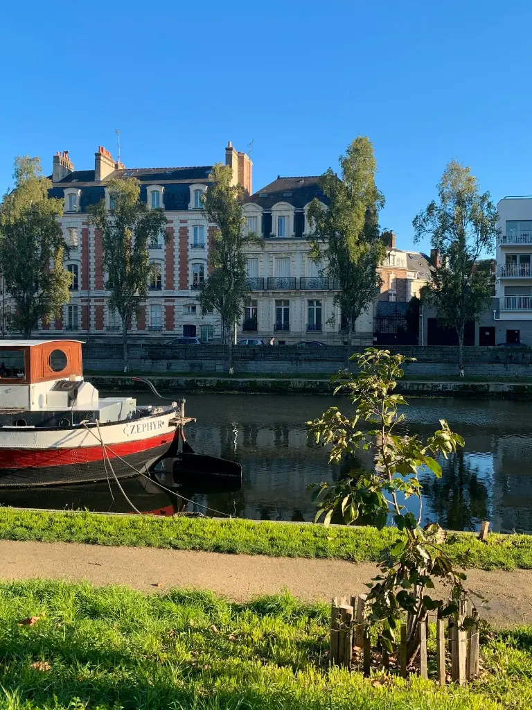 unsplash_wIlYlBPQolA_PARIS.webp.jpg.jpg.jpg.jpg.jpg.jpg.jpg.jpg.jpg.jpg.jpg