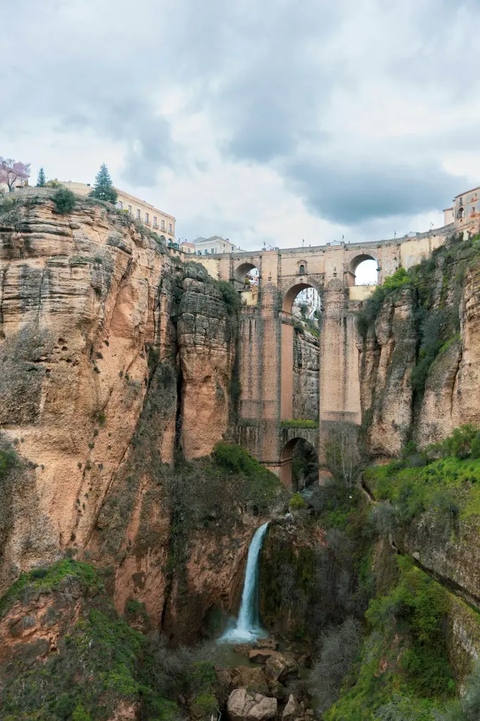 unsplash_IeqiIo0G1bA_ÉVORA.webp.jpg