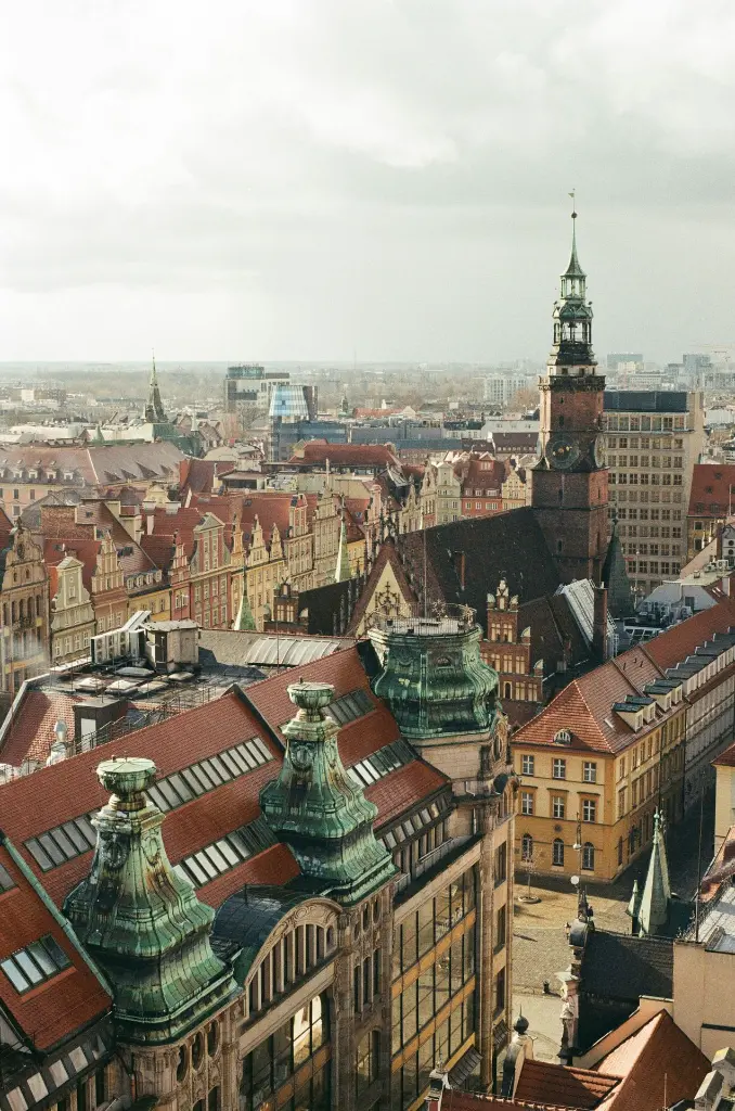 unsplash_hgzDikQR_70_Poland.webp.jpg.jpg.jpg.jpg.jpg.jpg.jpg.jpg.jpg.jpg.jpg.jpg