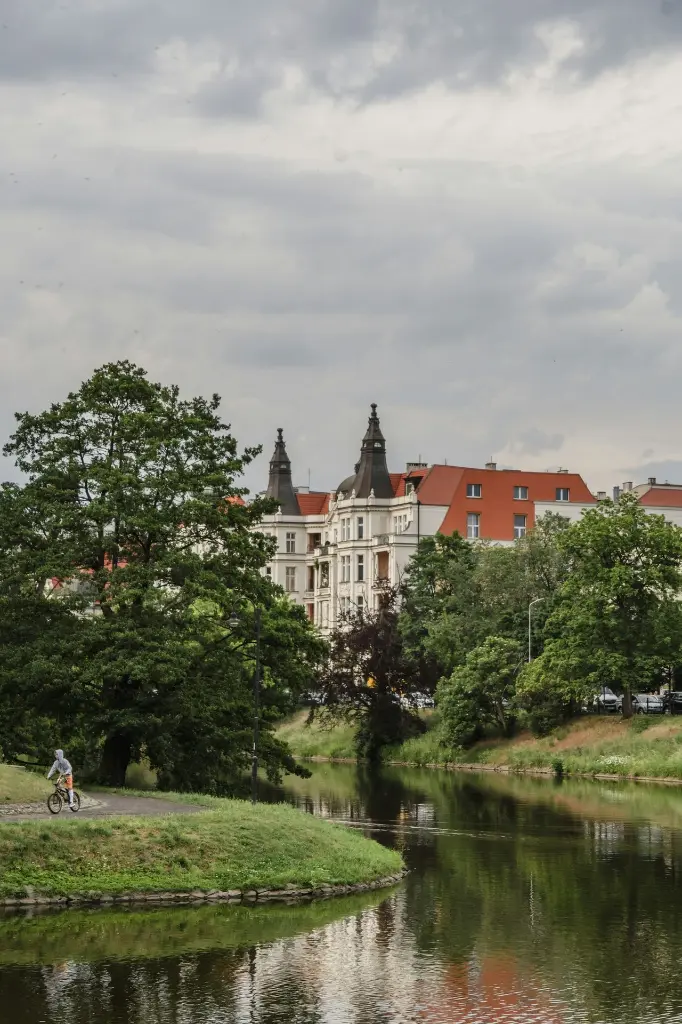 unsplash_FClBWQSM-gg_Poland.webp.jpg.jpg.jpg.jpg.jpg.jpg.jpg.jpg.jpg.jpg.jpg.jpg.jpg.jpg.jpg