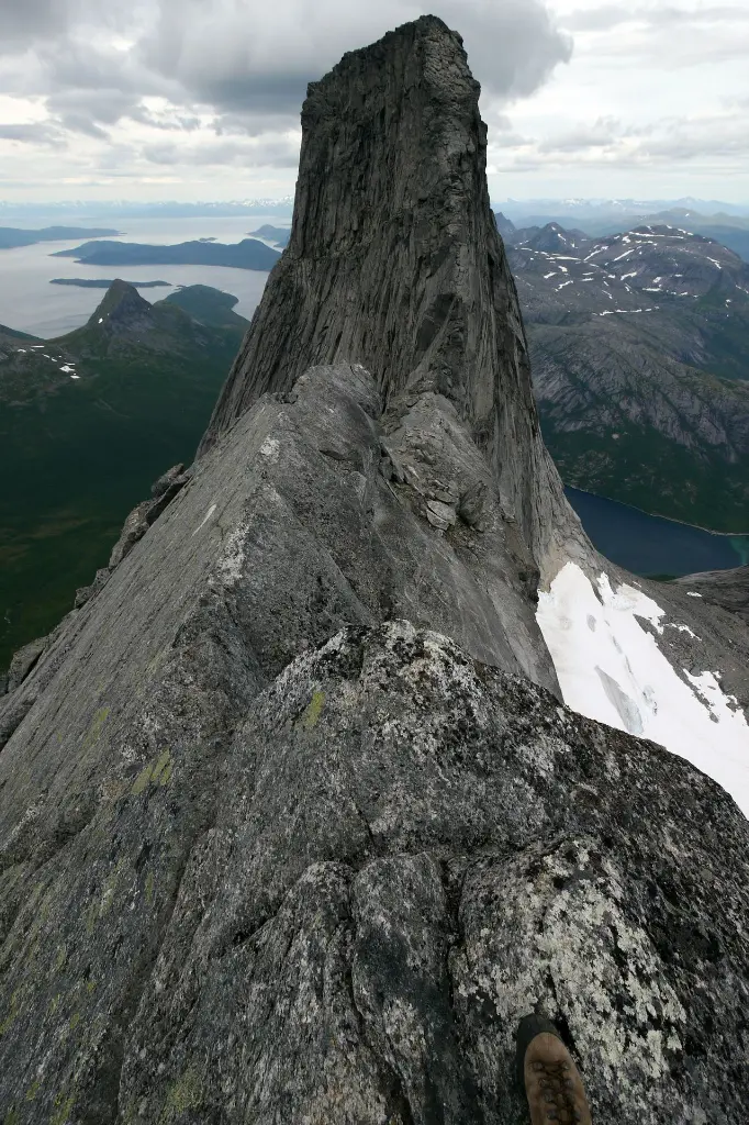 unsplash_owzmz-ufRGo_Norway.webp.jpg.jpg.jpg.jpg.jpg.jpg