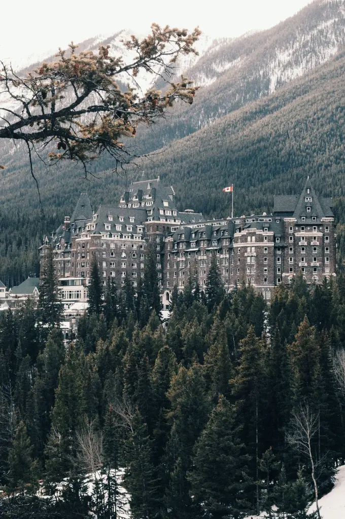 unsplash_xJcyKVGaY0Q_Canada.webp.jpg.jpg.jpg.jpg