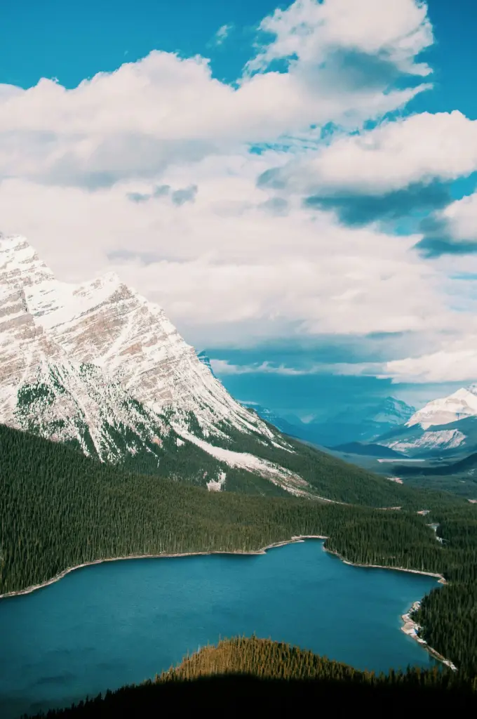 unsplash_cu28RXNesPo_Canada.webp.jpg.jpg.jpg.jpg.jpg.jpg.jpg