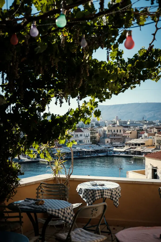 unsplash_K-UpMH3LyGA_Greece.webp
