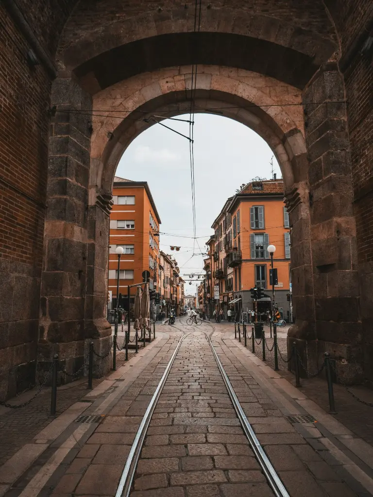unsplash_KgpAmHJVSgg_Milan.webp.jpg.jpg.jpg.jpg.jpg.jpg