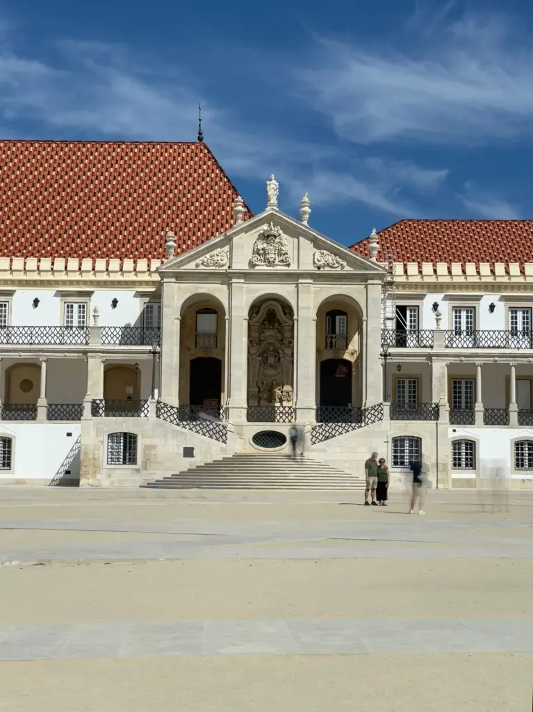 unsplash_CIV3eGMmyU4_towns of Sintra.webp.jpg.jpg.jpg