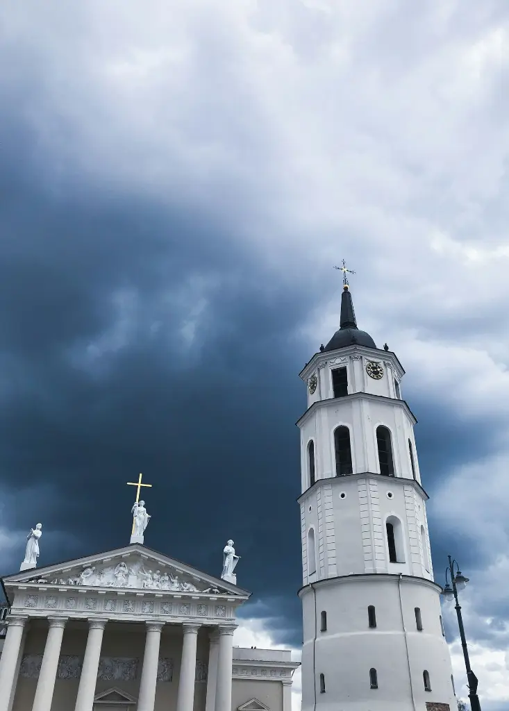 unsplash_RhDuJKt38ac_TALLINN.webp.jpg.jpg.jpg.jpg.jpg