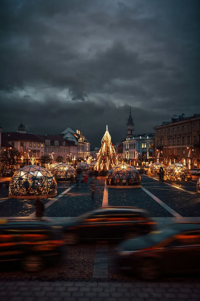 unsplash_Qlc-tRw4w2E_TALLINN.webp.jpg.jpg.jpg.jpg.jpg.jpg